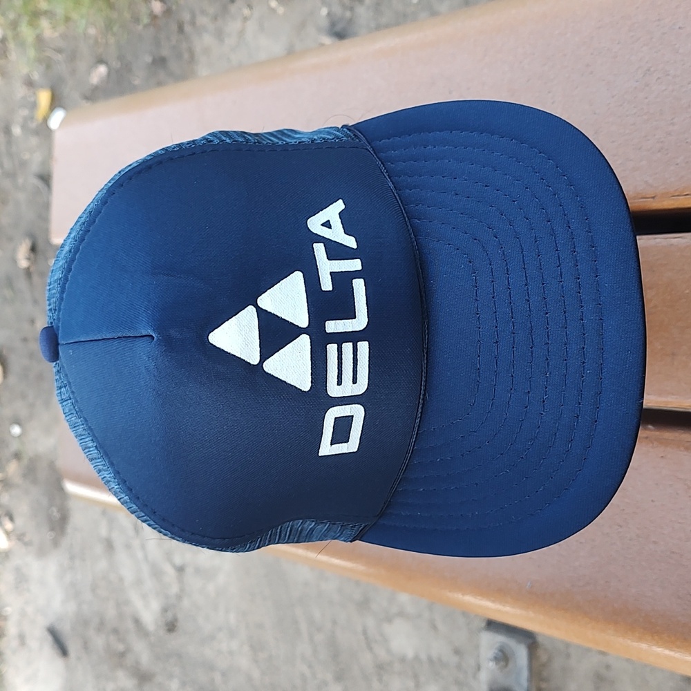 Vtg Delta Airlines Men's Adjustable Black Trucker Hat Cap Size Adult